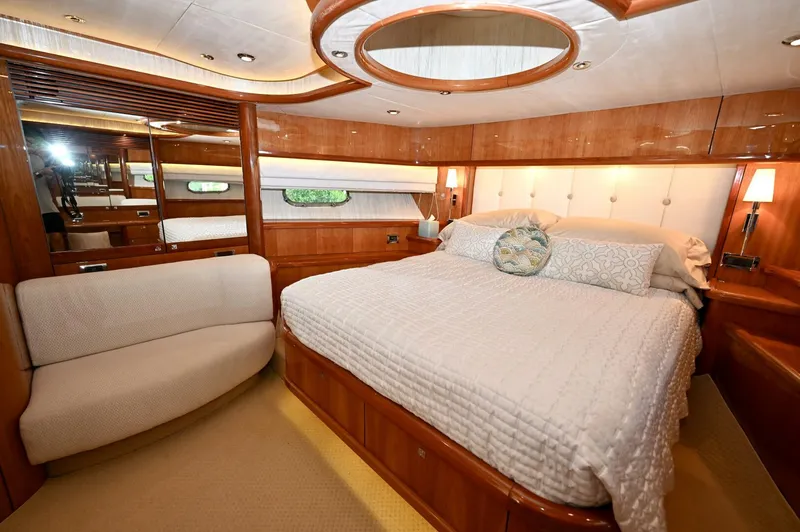 Slide: The Image of Sunseeker Yacht 2005 - 25
