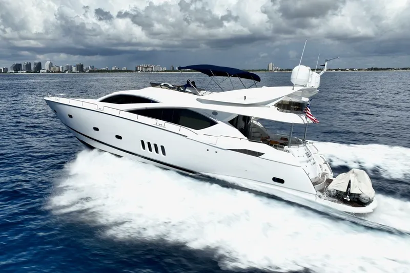 Slide: The Image of Sunseeker Yacht 2005 - 3