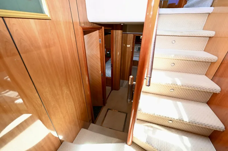 Slide: The Image of Sunseeker Yacht 2005 - 30