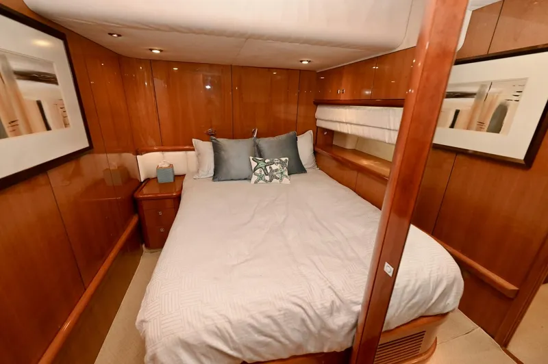 Slide: The Image of Sunseeker Yacht 2005 - 36