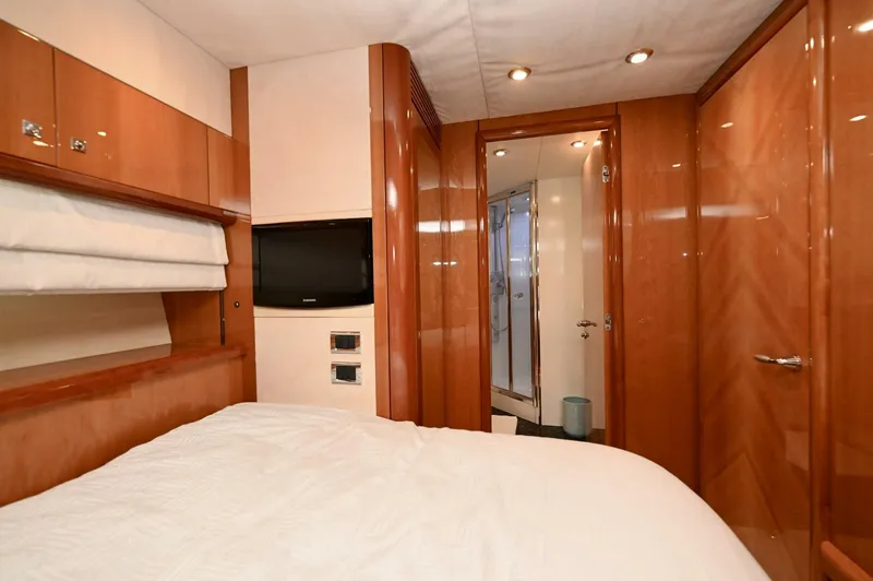 Slide: The Image of Sunseeker Yacht 2005 - 37
