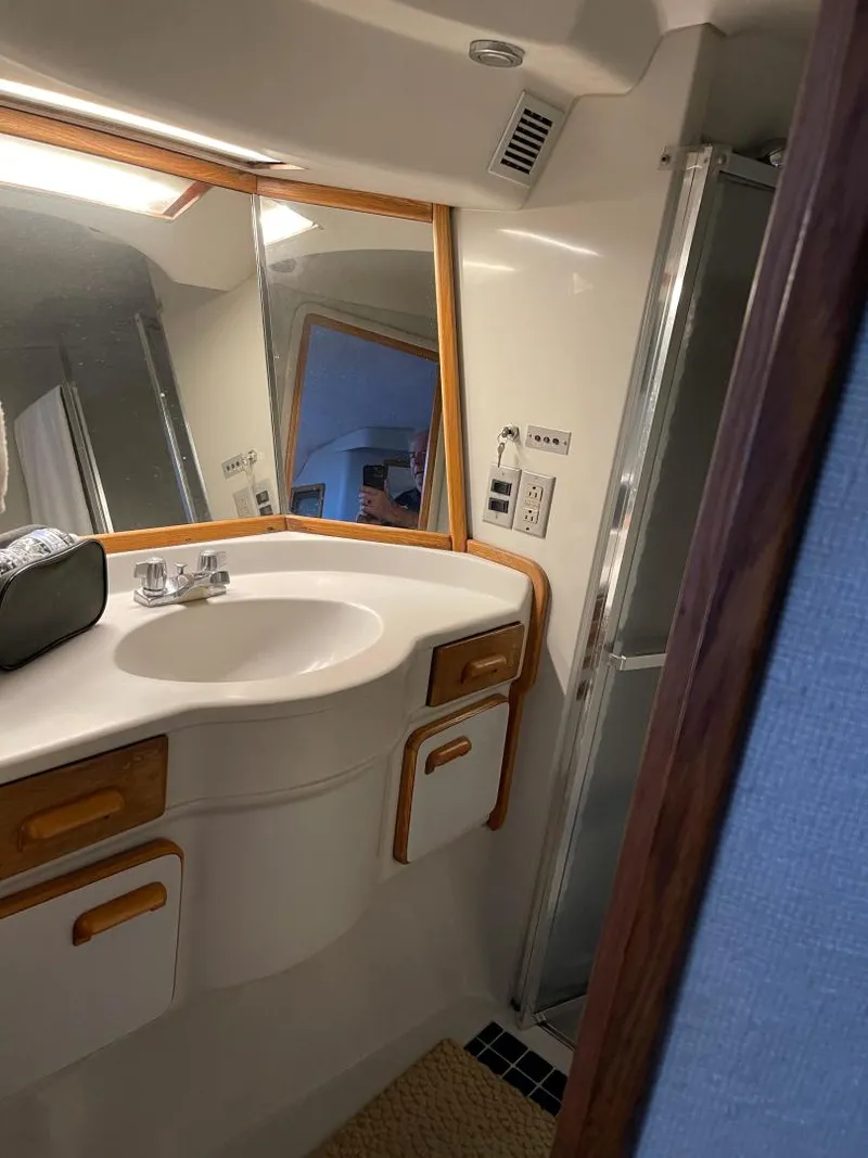 Slide: The Image of Sea Ray 500 Sundancer 1991 - 10