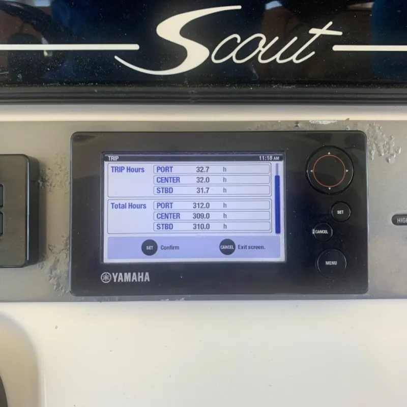 Slide: The Image of Scout 350 LXF 2014 - 19