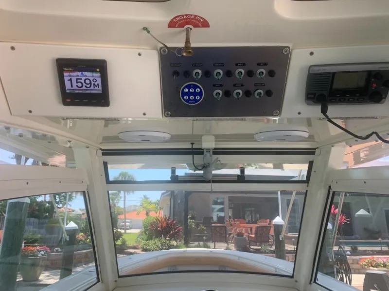 Slide: The Image of Scout 350 LXF 2014 - 20