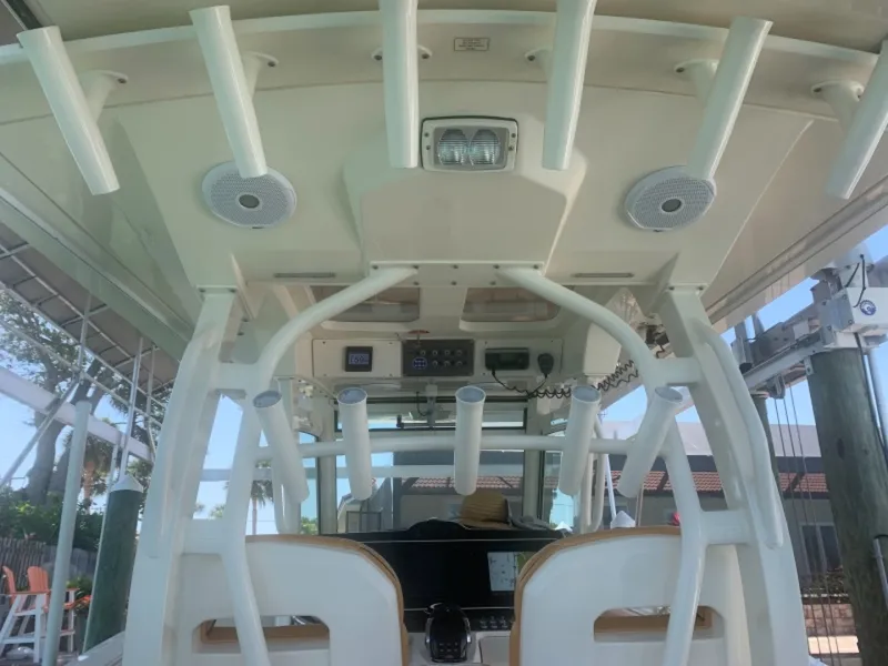 Slide: The Image of Scout 350 LXF 2014 - 21
