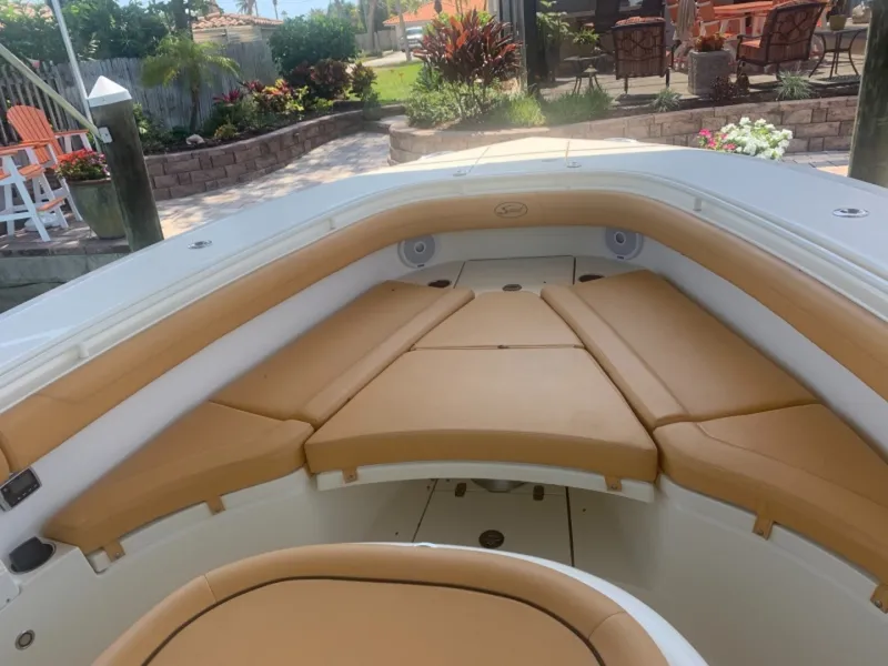 Slide: The Image of Scout 350 LXF 2014 - 4