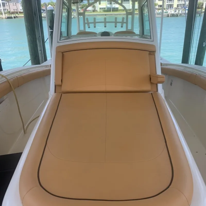 Slide: The Image of Scout 350 LXF 2014 - 9