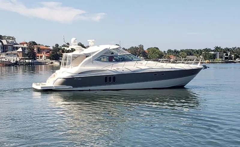 The Image of Cruisers Yachts 520 Express 2007 - 0