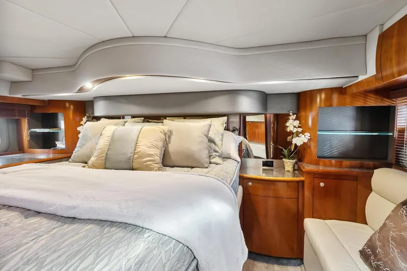 Slide: The Image of Cruisers Yachts 520 Express 2007 - 22