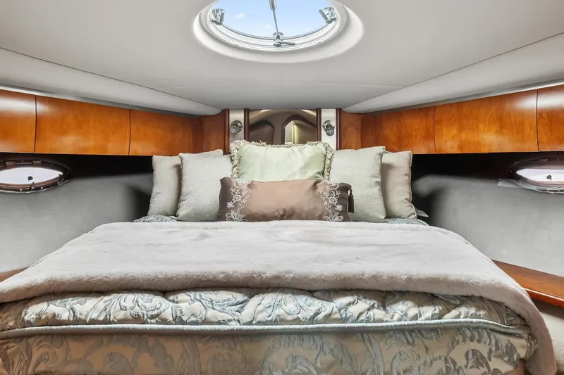 Slide: The Image of Cruisers Yachts 520 Express 2007 - 28