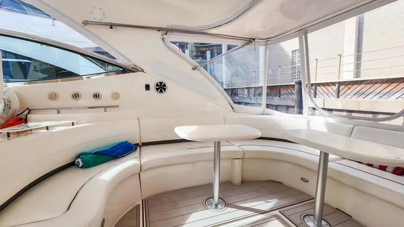 Slide: The Image of Cruisers Yachts 520 Express 2007 - 5