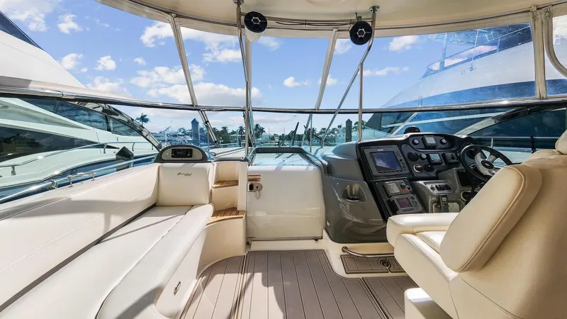 Slide: The Image of Cruisers Yachts 520 Express 2007 - 9