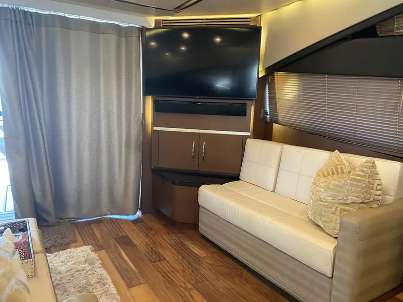 Slide: The Image of Sea Ray L650 Fly 2016 - 3