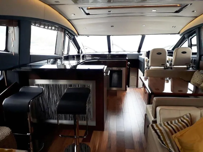 Slide: The Image of Sea Ray L650 Fly 2016 - 6