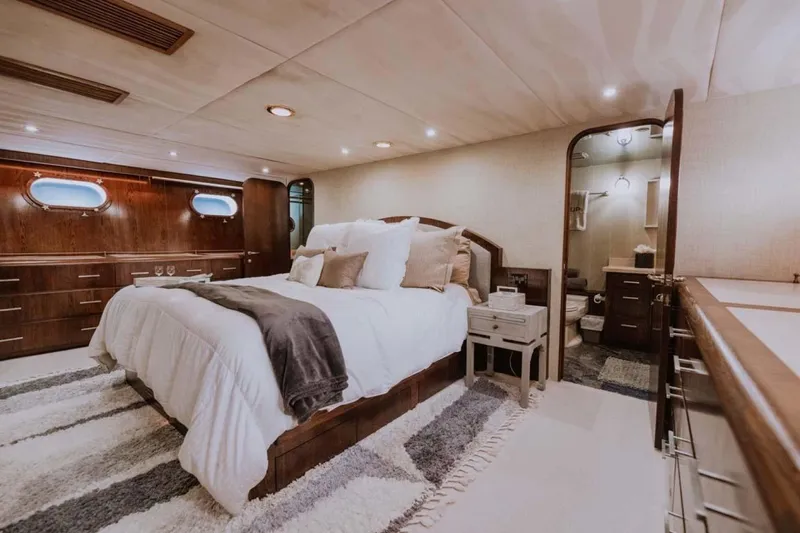 Slide: The Image of Broward Raised Pilothouse 1995 - 34