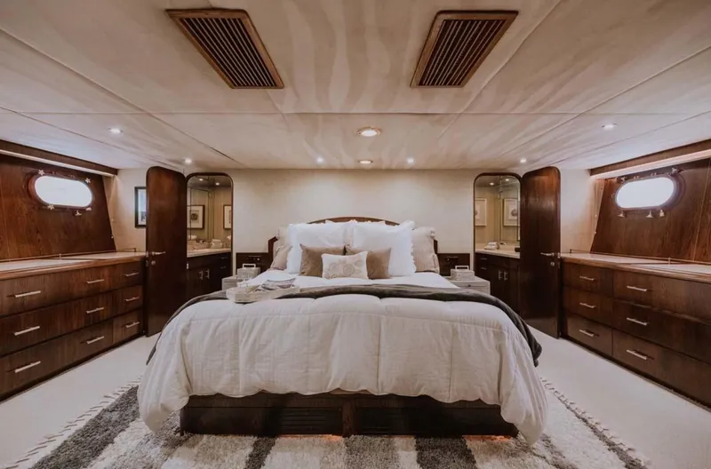 Slide: The Image of Broward Raised Pilothouse 1995 - 35