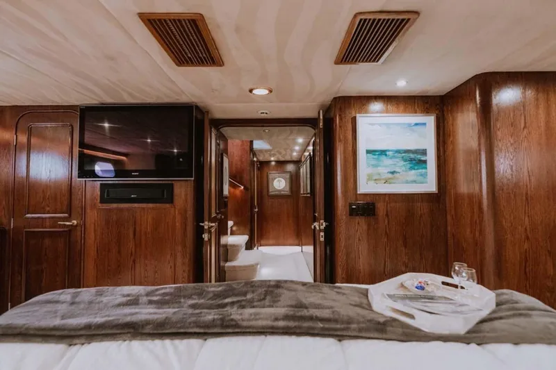 Slide: The Image of Broward Raised Pilothouse 1995 - 37