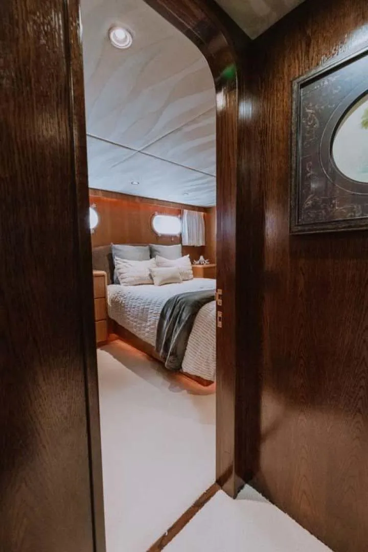 Slide: The Image of Broward Raised Pilothouse 1995 - 42