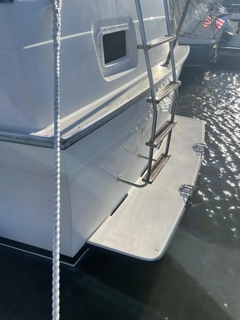 Slide: The Image of Mainship Nantucket 1988 - 10