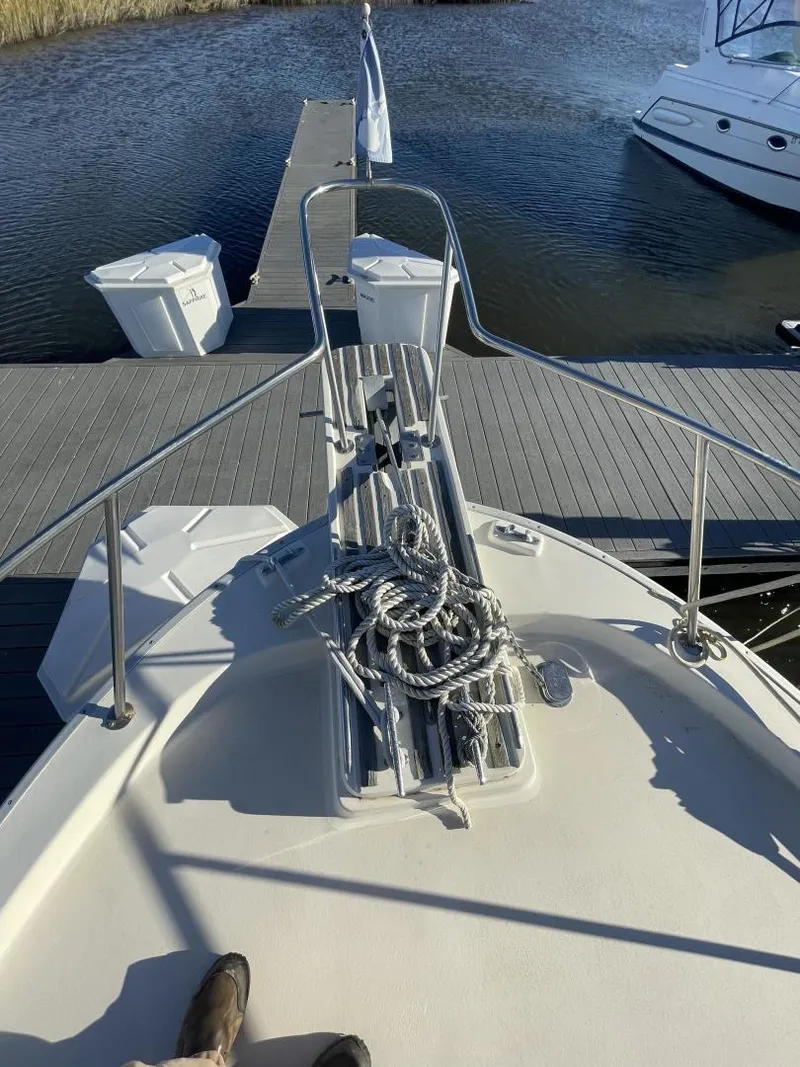Slide: The Image of Mainship Nantucket 1988 - 5