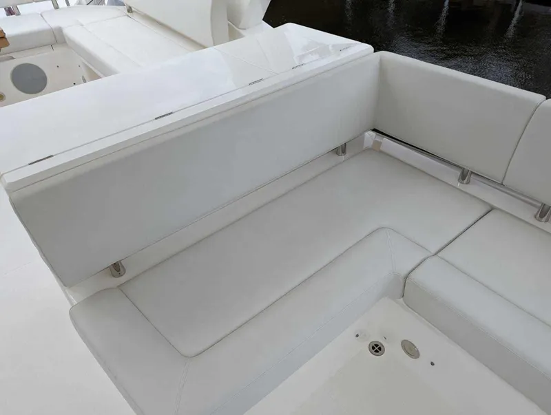 Slide: The Image of Sunseeker Manhattan 52 2018 - 9