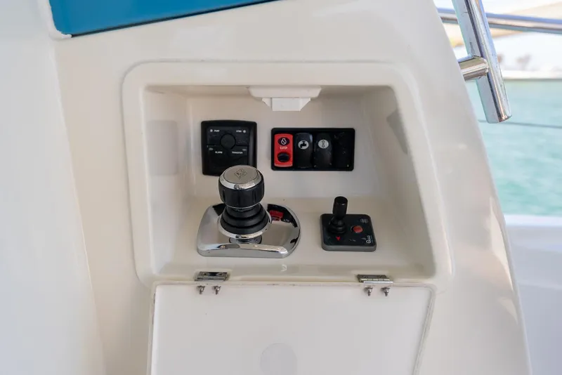 Slide: The Image of Prestige 550 S 2016 - 14