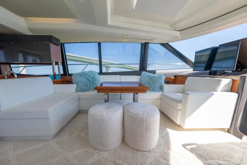 Slide: The Image of Prestige 550 S 2016 - 26