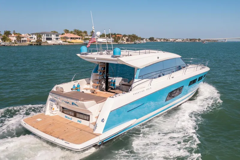 Slide: The Image of Prestige 550 S 2016 - 3