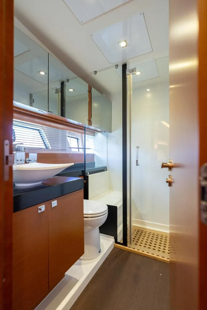 Slide: The Image of Prestige 550 S 2016 - 37