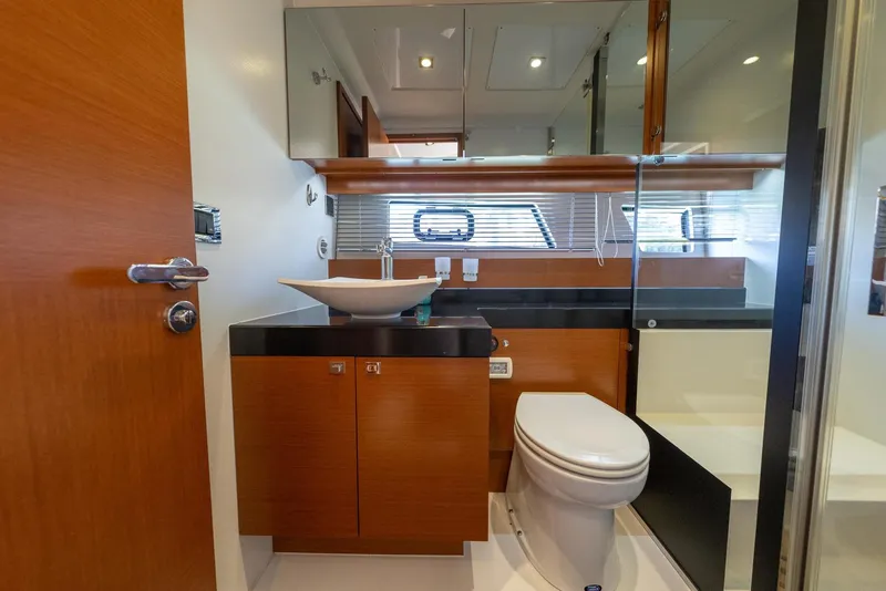 Slide: The Image of Prestige 550 S 2016 - 38