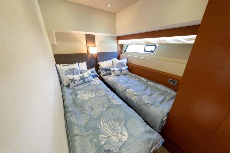 Slide: The Image of Prestige 550 S 2016 - 39