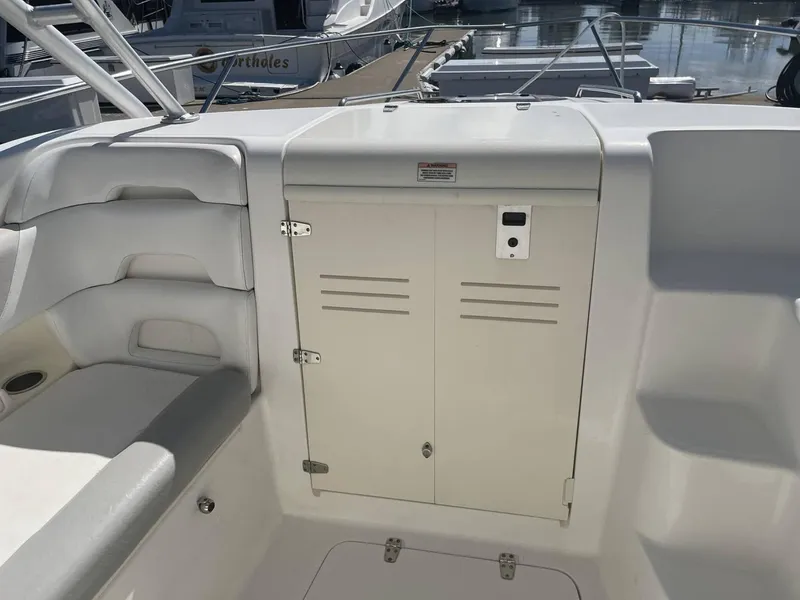 Slide: The Image of Boston Whaler 320 Outrage Cuddy Cabin 2008 - 5