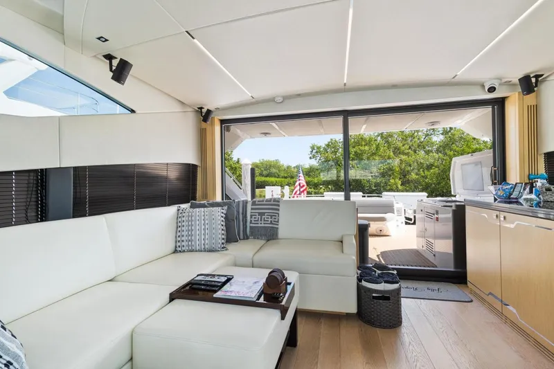 Slide: The Image of Sunseeker Predator 68 2018 - 18