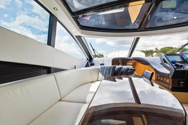 Slide: The Image of Sunseeker Predator 68 2018 - 21