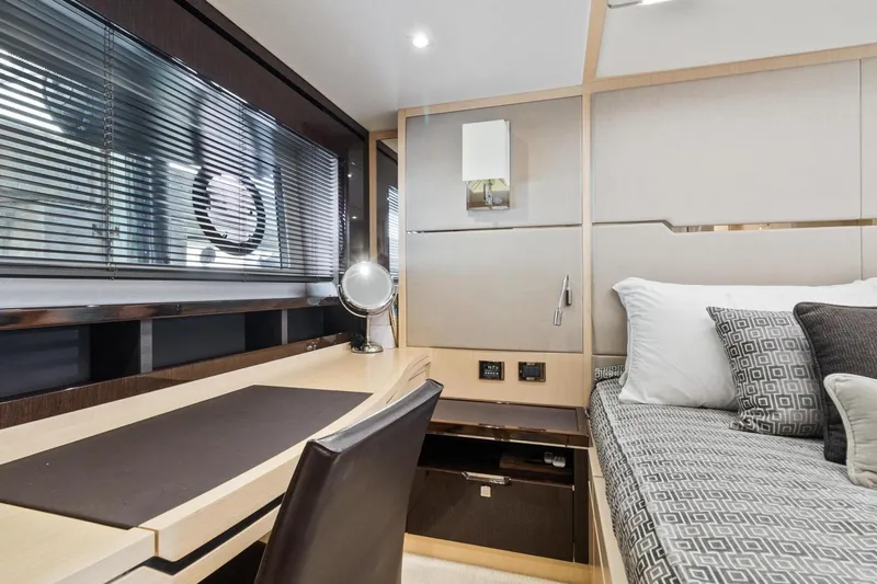 Slide: The Image of Sunseeker Predator 68 2018 - 32