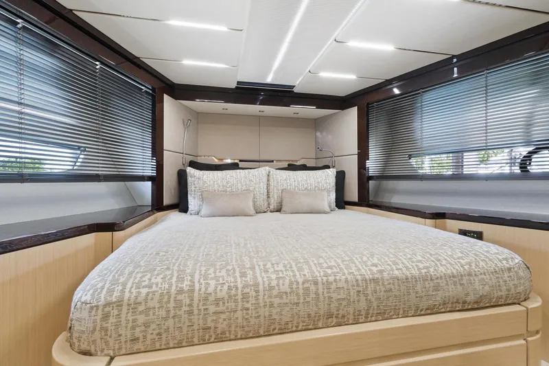 Slide: The Image of Sunseeker Predator 68 2018 - 39