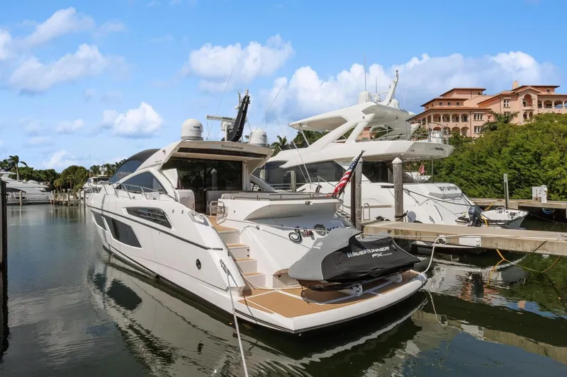 Slide: The Image of Sunseeker Predator 68 2018 - 4