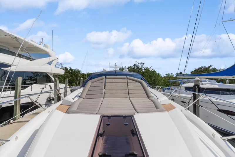 Slide: The Image of Sunseeker Predator 68 2018 - 8