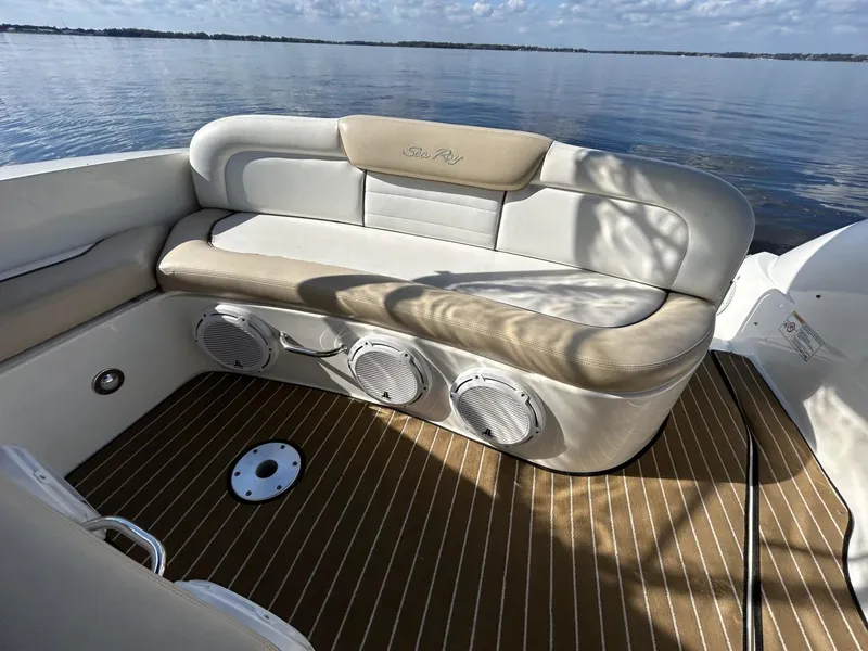 Slide: The Image of Sea Ray 310 Sundancer 2009 - 12
