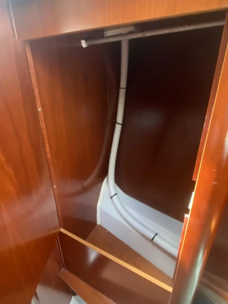Slide: The Image of Beneteau 473 2004 - 41