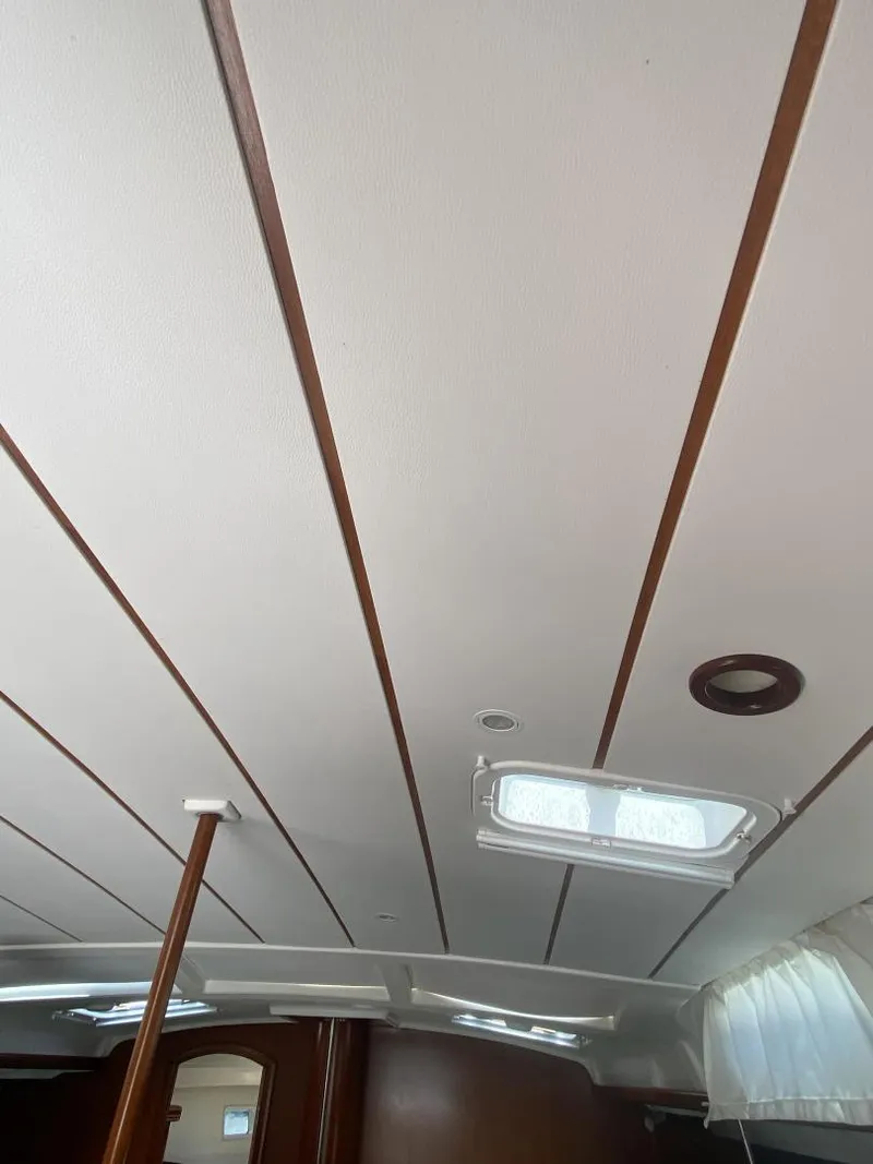 Slide: The Image of Beneteau 473 2004 - 54