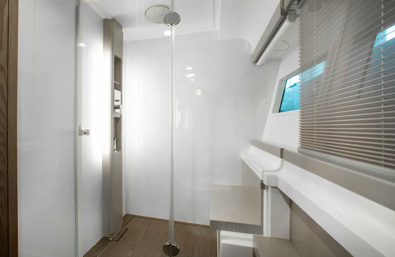 Slide: The Image of Ferretti 550 2022 - 19