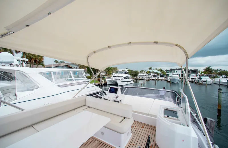 Slide: The Image of Ferretti 550 2022 - 5