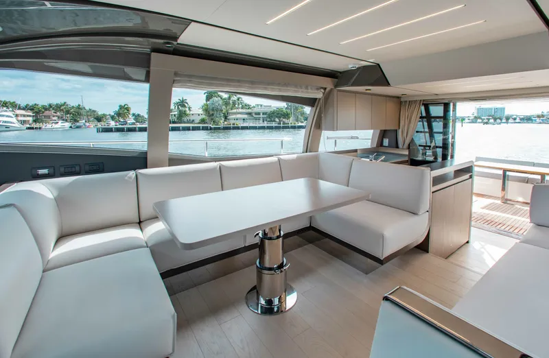 Slide: The Image of Ferretti 550 2022 - 8