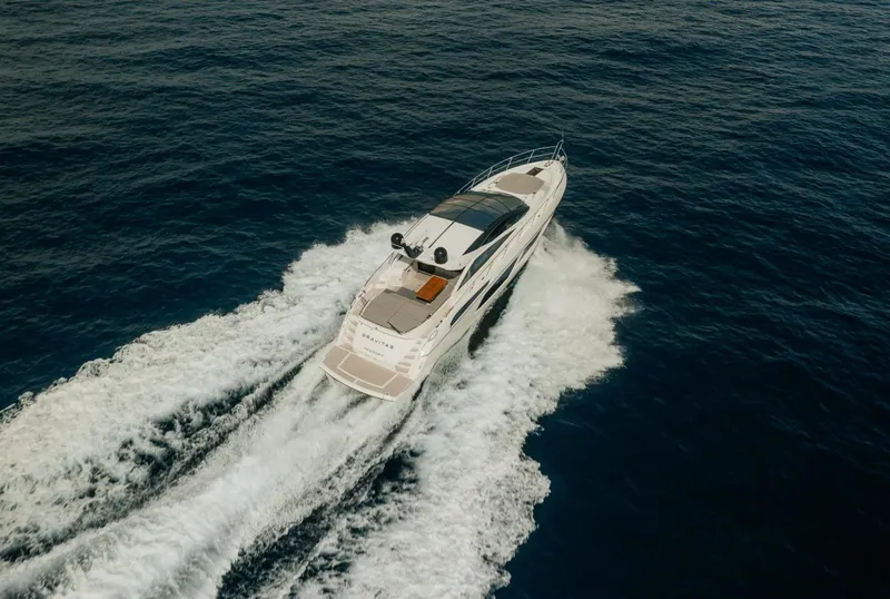 Slide: The Image of Sunseeker Predator 2018 - 5