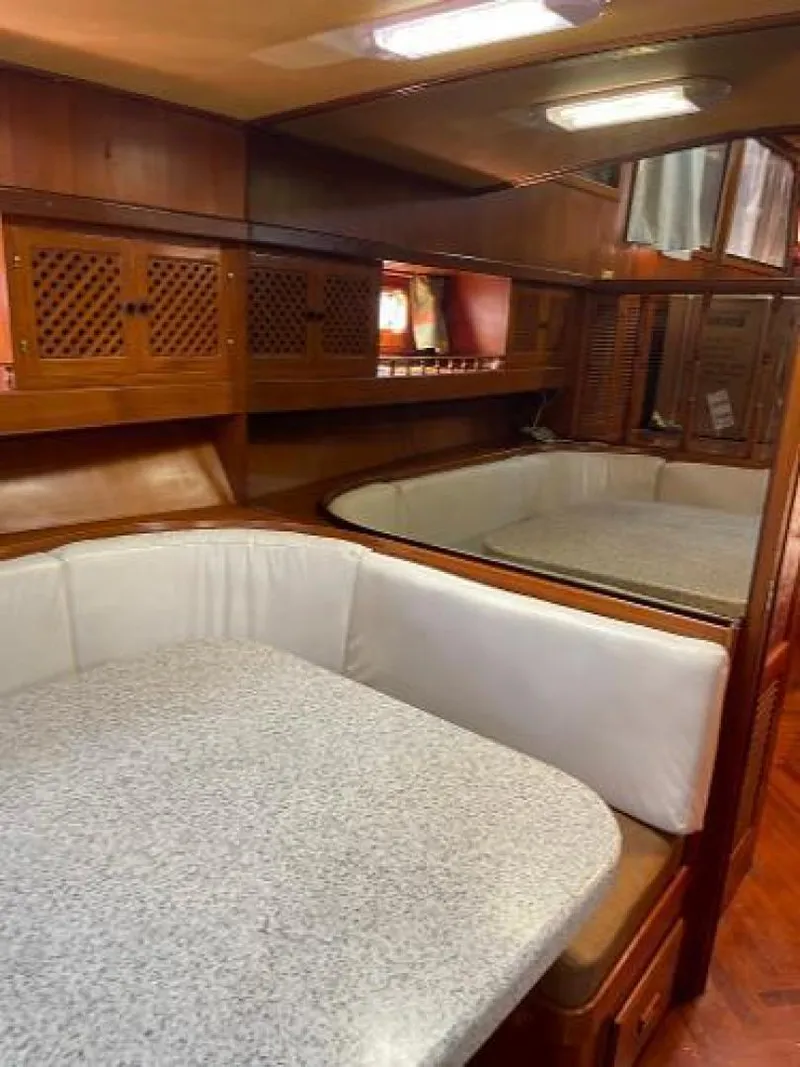 Slide: The Image of Heritage East Sundeck Trawler 1989 - 12