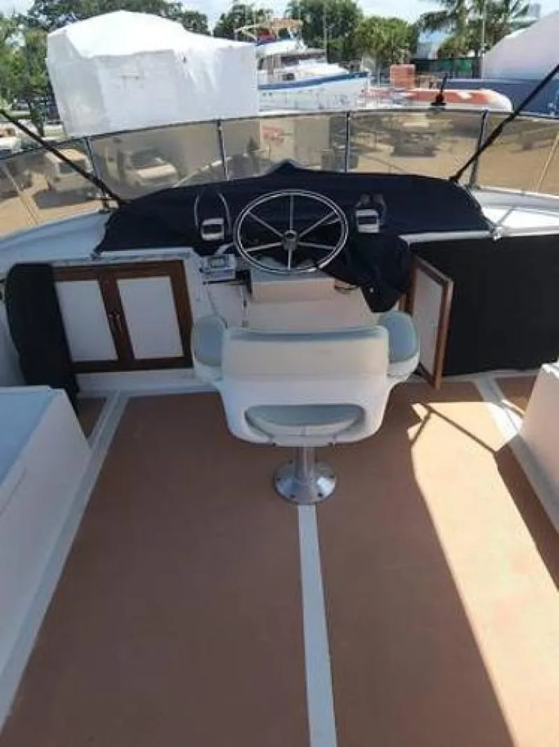 Slide: The Image of Heritage East Sundeck Trawler 1989 - 6