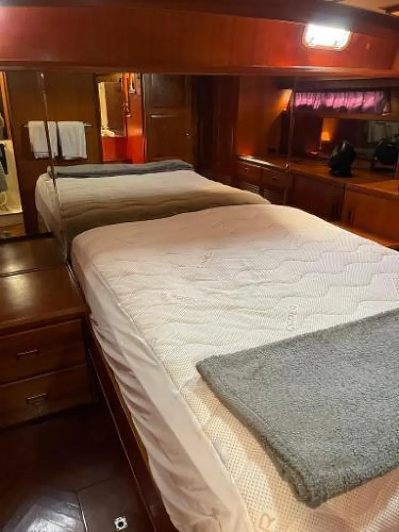 Slide: The Image of Heritage East Sundeck Trawler 1989 - 8