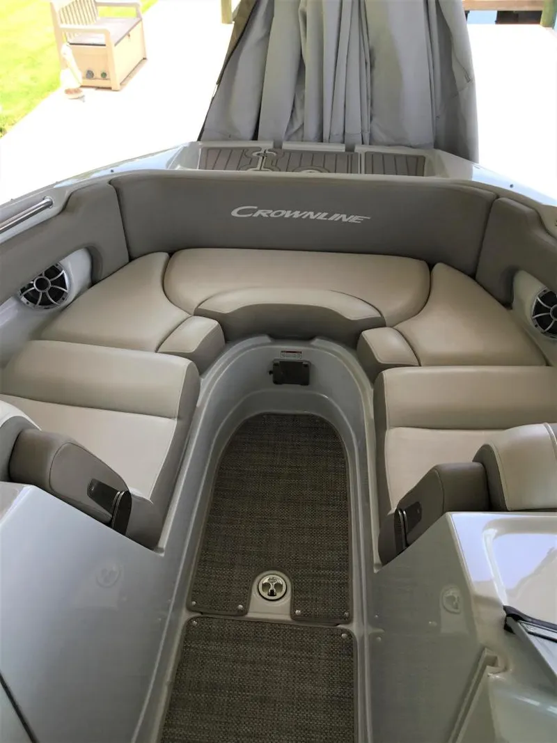 Slide: The Image of Crownline Boats E275XS 2019 - 12