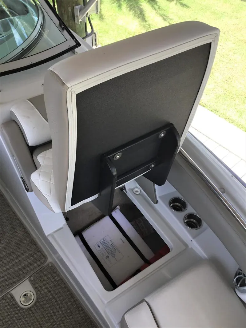 Slide: The Image of Crownline Boats E275XS 2019 - 13